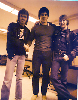 Vance, Lou Ferrigno and Dave Inglis Vance, Lou Ferrigno and
Dave Inglis